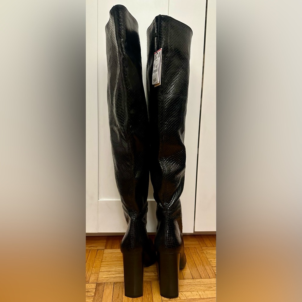 Zara Black Textured Knee-High Block Heel Boots - Picture 11 of 16